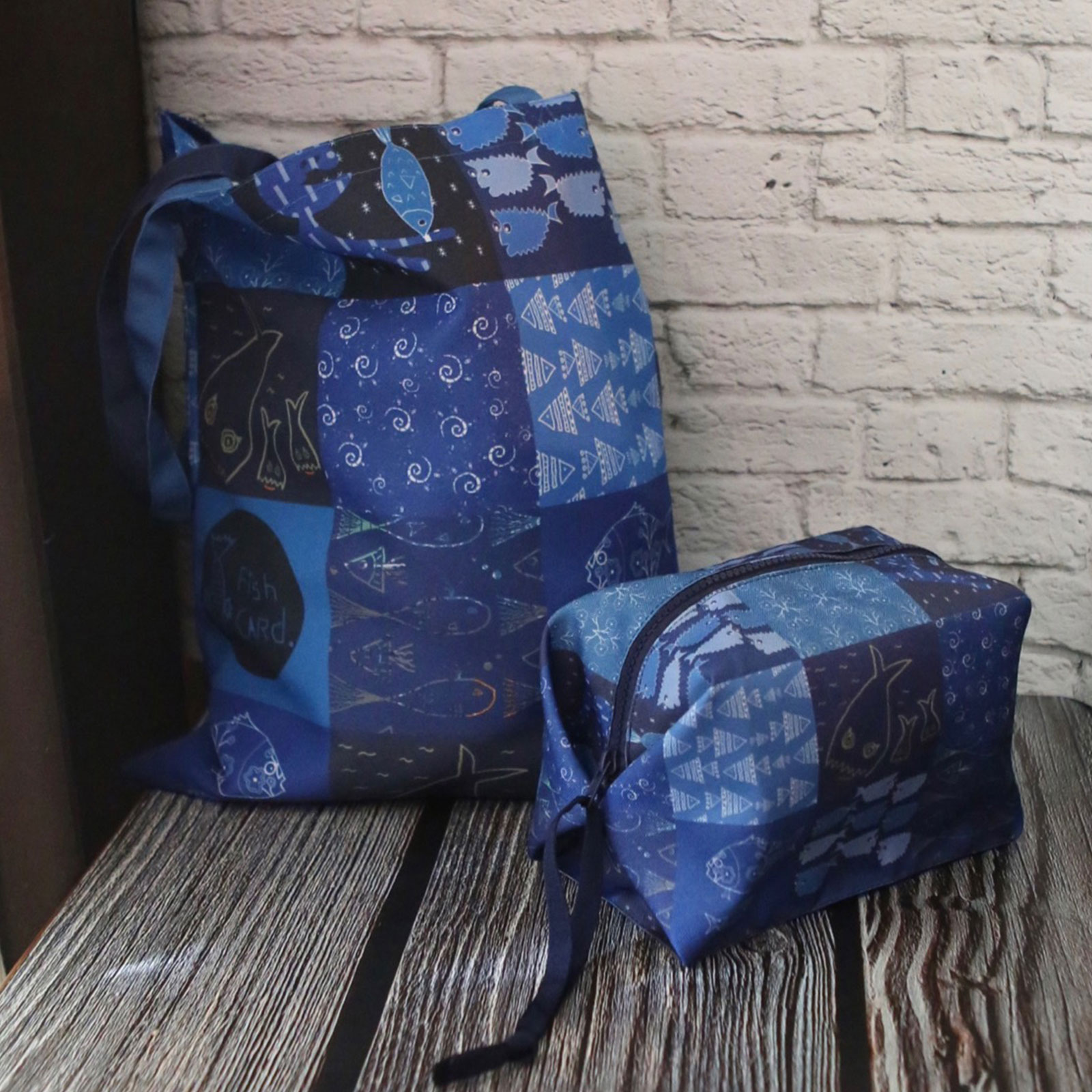 коллажная синяя сумка шоппер с рыбами фишкард fishcard patchwork blue tote bag